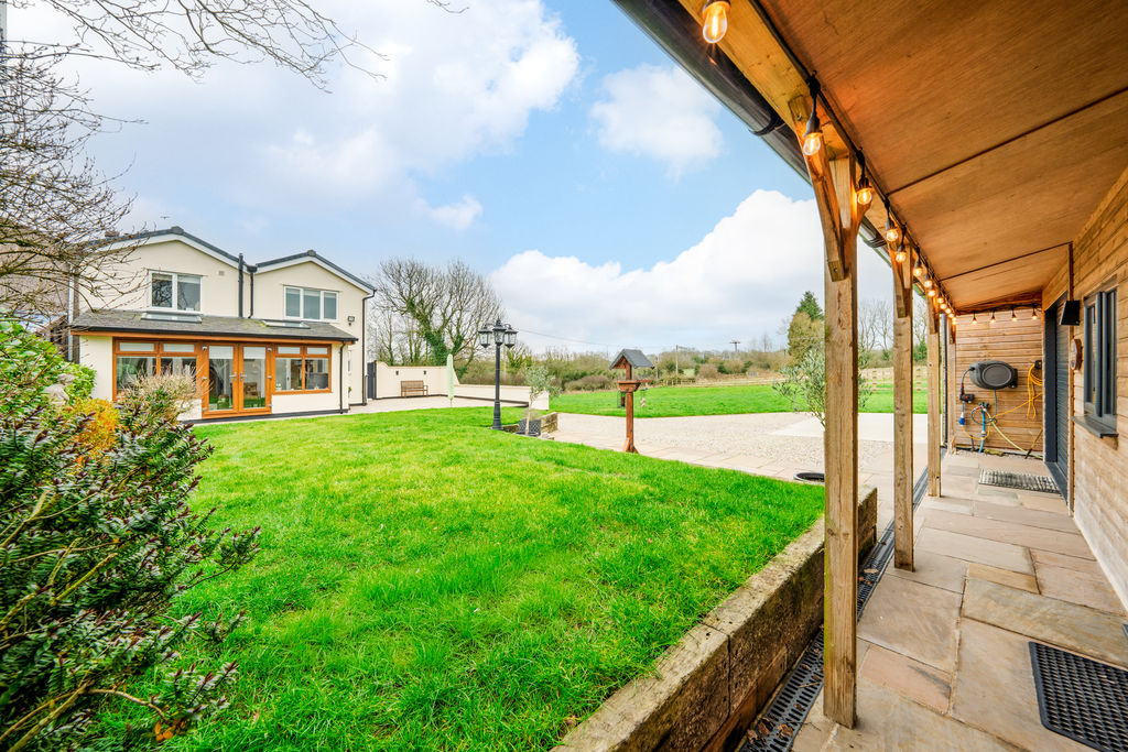 10 Carr House Lane Wrightington